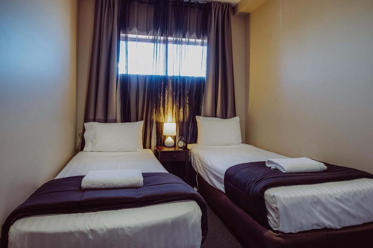 Crossroads Hotel Наррабри Экстерьер фото